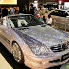 Mercedes Benz pokryty diamentami -arab tuning  Absolutely incredible bling-bling vehicle