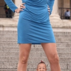 He Pingping i Svetlana Pankratova czyli najmniejszy człowiek świata i najdłuższe nogi świata