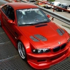BMW M3 czerwona tuning max