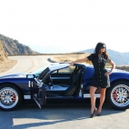 ford gt & denise milani 2