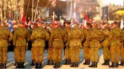 Salwy honorowe w wykonaniu żołnierzy Wojska Polskiego