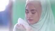Reklama malezyjskiego szamponu do włosów