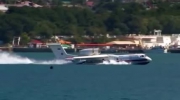Pokaz możliwości rosyjskiej łodzi latającej Be-200