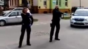 Policjanci z Nowego Dworu Gdańskiego tak uatrakcyjnili dzieciom kontrolę związaną z kwarantanną