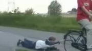 mały wypadek przy rowerze