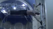 Dominic Lacasse - Światowy rekord w podciagania się w "ludzkiej fladze"