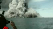 Wybuch podwodnego wulkanu