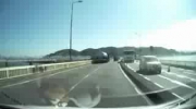 Ekstremalny wypadek nagrany kamerą wewnatrz auta