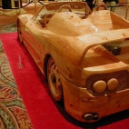 Drewniane auto