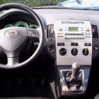 Toyota Corolla Verso 2.0 D-4D dane techniczne