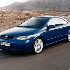 Opel Astra 2.2