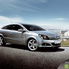 Opel Astra GTC 1.3 CDTI zdjęcia