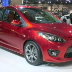 tapety Mazda 2 1.5