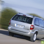 Chrysler Voyager 3.3 AWD LE tapety