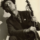 Woody Guthrie zdjęcia