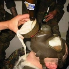Tak się pije w wojsku!