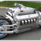 Dodge Tomahawk-Motor z silnikiem V10 od Vipera