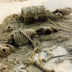 szkielety z piasku