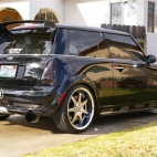 Czarny Mini Cooper S