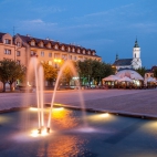Rynek-Ostrowiec-Swietokrzyski.jpg