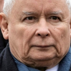 KACZYNSKI PIJACKA MORDA.jpg