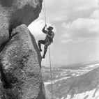 Norman-Clyde-Rock-Climb-04930-688px-width.jpg