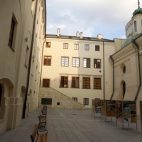 Lublin - dziedziniec przy katedrze