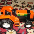 Tractor RZ-1 Zabawka toy (13).JPG