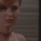 Dziewczyna w barze z filmu Terrorysta 2001.