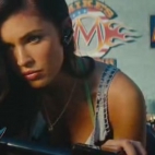 Dziewczyna na motorze z filmu Transformers 2 zemsta upadłych.jpg