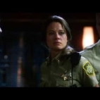 Aresztowanie policjantki CSI odcinek 19 sezon 14.jpg