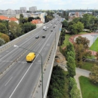 20210812101222WiaduktyTrasyLazienkowskiej.jpg_590-400