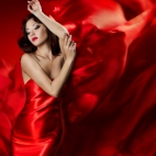 woman_in_red-wallpaper-1440x900