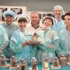 bohaterowie-daleko-od-noszy-ze-statuetkami-dla-serialu-fot-polsat