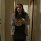 Frodo zaatakował Elę w jej domu [1