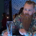 Mela straciła kolejną klientkę, a jej brat chciał się zemścić na konkurencji