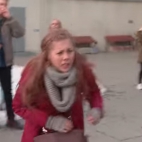 Były uczennicy rzucił się na jej nowego chłopaka [