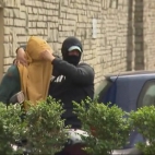 Król mafii wnuczkowej wychodzi z aresztu - wideo - Polsat