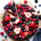 Very Berry Brownie Pizza