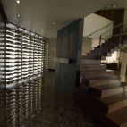 fifty-shades-darker-staircase-1486747493