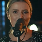 Halina Mlynkova  Czerwone Korale