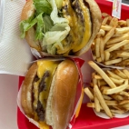 382195939_1407511426495885_5580193050929114619_n