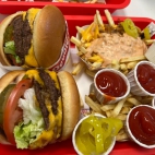 385485544_10229827565769828_4962729955493919026_n