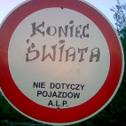 Droga w Łobozewie w Bieszczadach