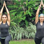 Hot Yoga Pictures Of The Hottest Bollywood Actresses (7)