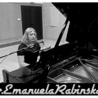 Called angel kompozytorka Emanuela Rabińska podczas nagrywania utworu muzycznego