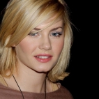 Elisha Cuthbert (67)