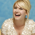 Elisha Cuthbert (107)