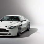 aston_martin_vantage_gt4_2014-1366x768