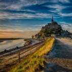 france-mont-saint-michel-island-1366x768